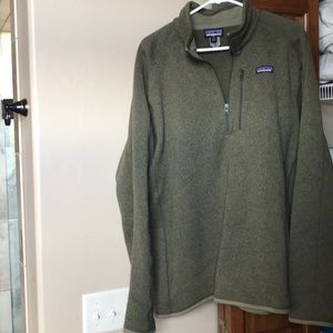 Men’s Patagonia half zip fleece